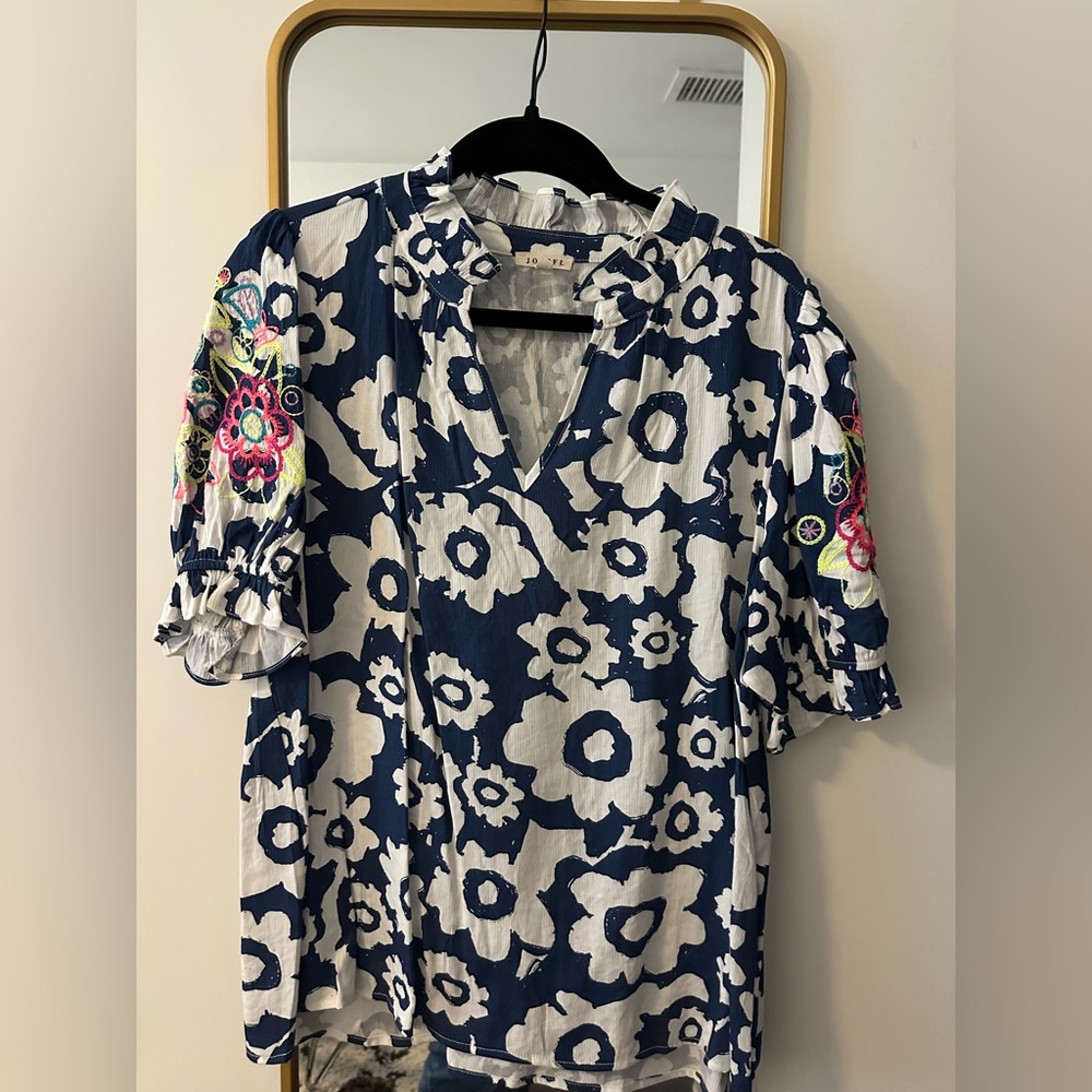 Jodifl Puff Sleeve Blouse